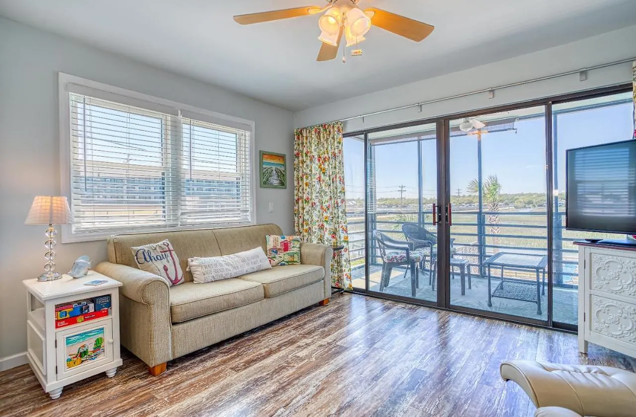 Apartment Bella Vista: Marshfront 1 Block To The Beach. Pool & Hot Tub-1st Floor *