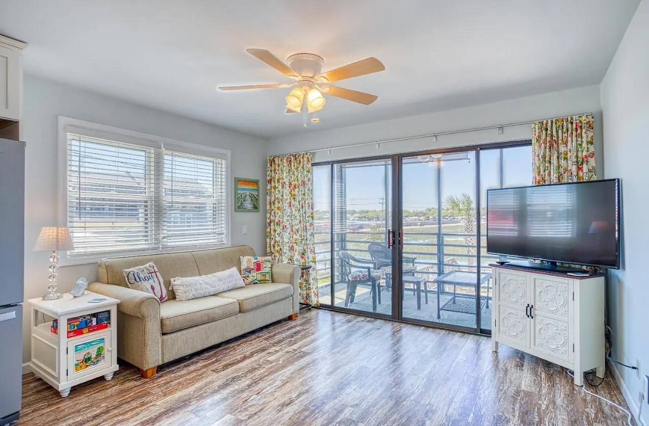 Bella Vista: Marshfront 1 Block To The Beach. Pool & Hot Tub-1st Floor Apartment Murrells Inlet