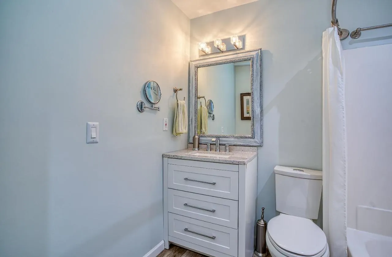 Bella Vista: Marshfront 1 Block To The Beach. Pool & Hot Tub-1st Floor Murrells Inlet