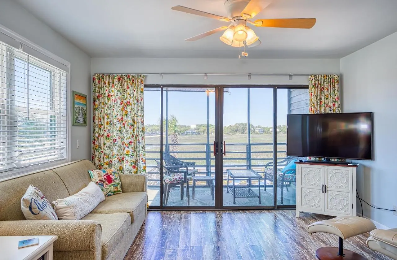 Bella Vista: Marshfront 1 Block To The Beach. Pool & Hot Tub-1st Floor Murrells Inlet