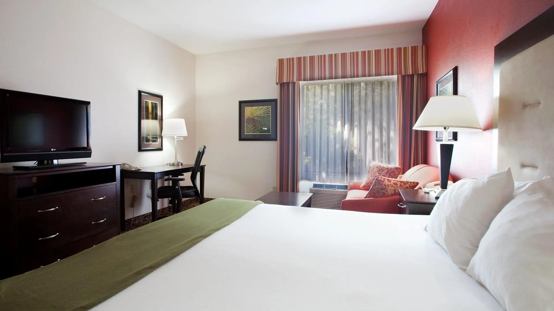 Country & By Radisson, Murrells Inlet, Sc 3*