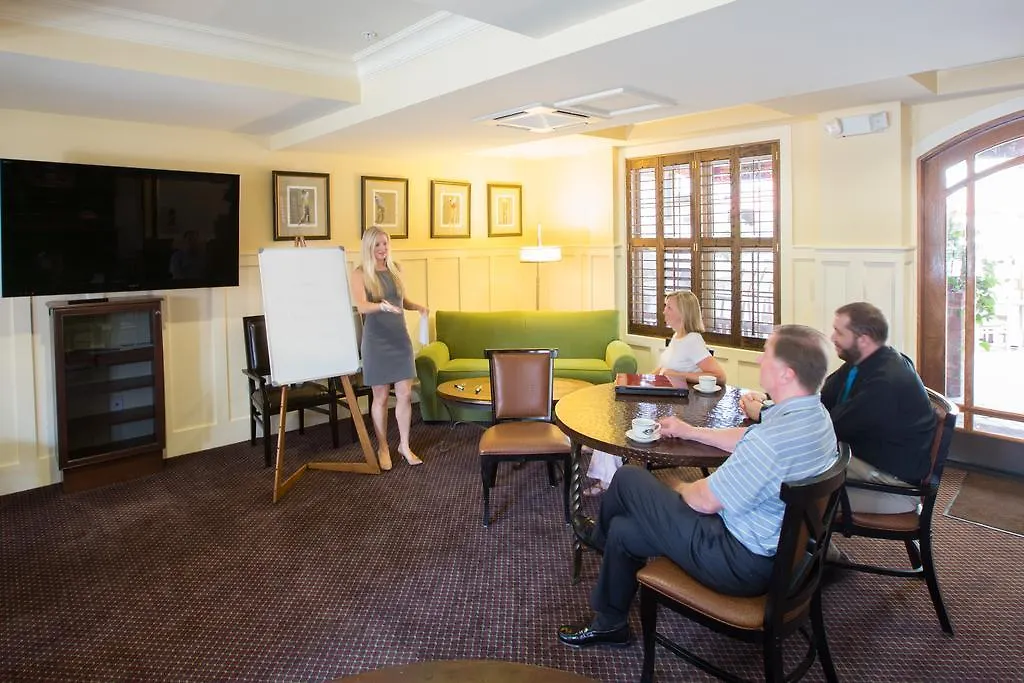 Willow Hotel 4*