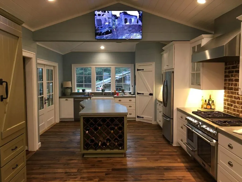 Waterside Retreat 3*