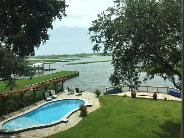 Waterside Retreat 3*