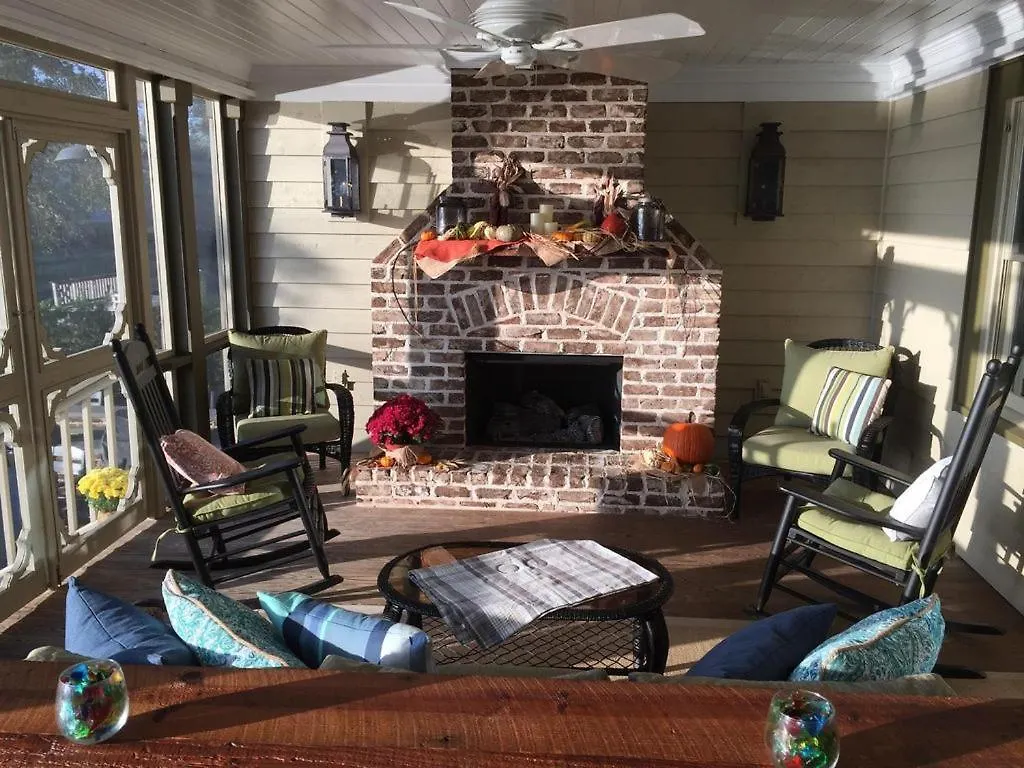 Waterside Retreat Bed & Breakfast