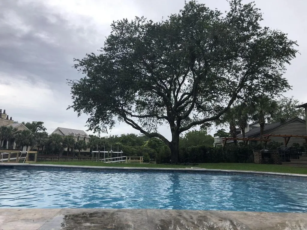 Bed & Breakfast Waterside Retreat 3*