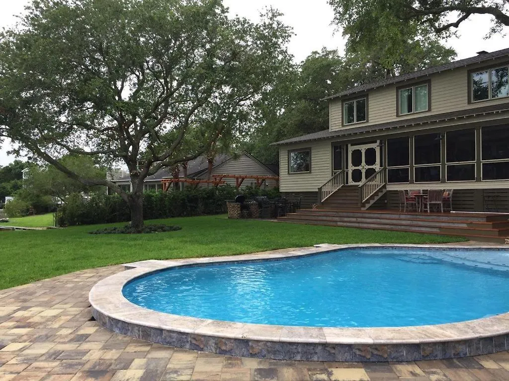 Waterside Retreat Bed & Breakfast